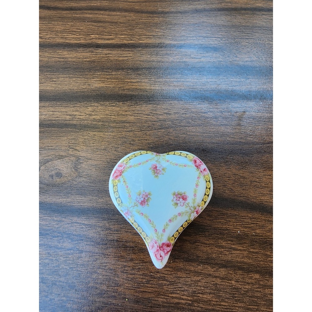 Vintage Limoges France Atelier Du Tabalou Heart Shaped Porcelain Trinket Box